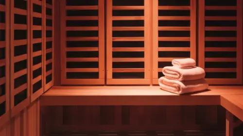 ▲從專業級健身房到療癒桑拿室，皆是為了讓住戶在繁忙都市中保有完整且具層次的住宅體感。（圖／翻攝畫面）