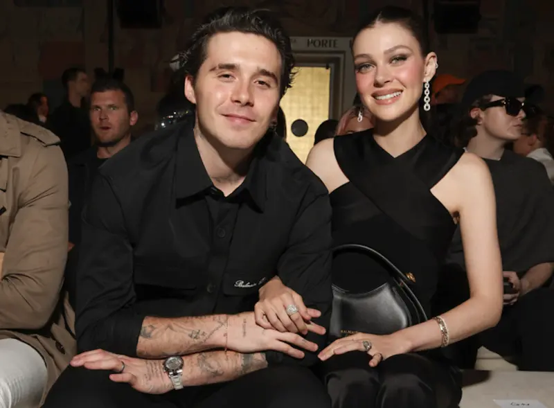 ▲貝克漢家族長子布魯克林（左）發長文砲轟爸媽，英國媒體稱他爸媽對於和解的唯一條件，只有他和妻子妮可拉佩茲（右）離婚，若是兩人還在一起，一切都免談。（圖／美聯社／達志影像）