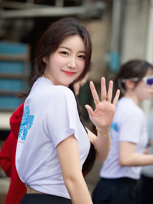 ▲▼安芝儇澎湖路跑美照博得一片好評。（圖／안지현 IG＠wlgus2qh）