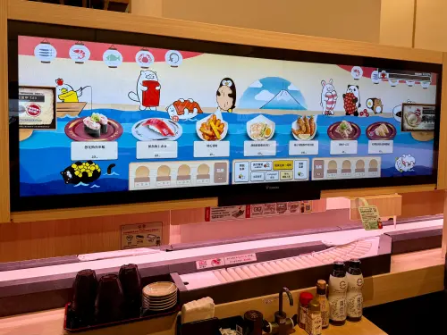 壽司郎微風南山店漲價真相？5%服務費不只房租　引進天價日本機密
