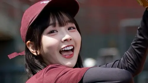 ▲籃籃不只是樂天女孩總隊長，還是啦啦隊史上首位連任多屆隊長的成員。（圖／籃籃IG@lan0716）