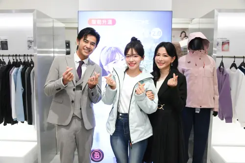 ▲劇組一致認為李多慧（中）表現自然、真誠又可愛。（圖／三立提供）