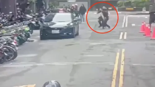 才逃一天就被抓！通緝犯「露心虛臉秒逃」被盯上　北市當街爆拉扯
