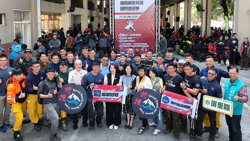 ▲活動有來自香港、日本、泰國等國際專業救援隊伍，以及金門、澎湖、連江等外島救援菁英來臺參賽，共計22支繩索救援隊。（圖／記者莊全成翻攝）