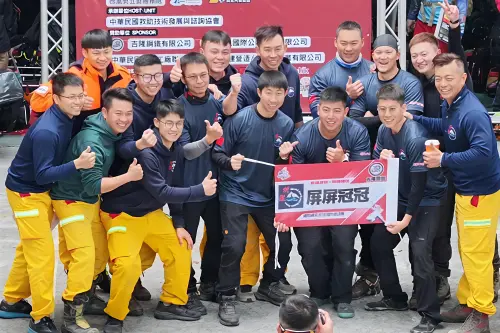 ▲透過跨國、跨區域的競賽交流，讓消防人員能直接觀摩不同國家與地區的救援技術。（圖／記者莊全成翻攝）