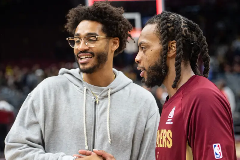 ▲近日一段影片在社群媒體瘋傳，一名小球迷當面詢問普爾被格林揍是什麼感覺，而普爾的正面回應贏得網友一致讚賞。（圖／美聯社／達志影像）