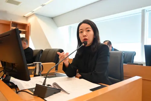 筏子東街橋下淪治安死角　議員促活化兼保育
