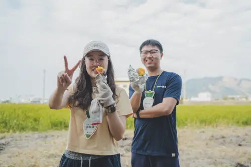 ▲「豐榖福田日」邀住戶田野焢窯、酬神戲曲、大地饗宴等，是一趟蘊含食農教育與傳統文化的體驗，（圖／豐榖建設提供）