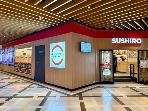 ▲台灣首間壽司郎「螢幕迴轉壽司」微風南山店來了。（圖／記者蕭涵云攝）