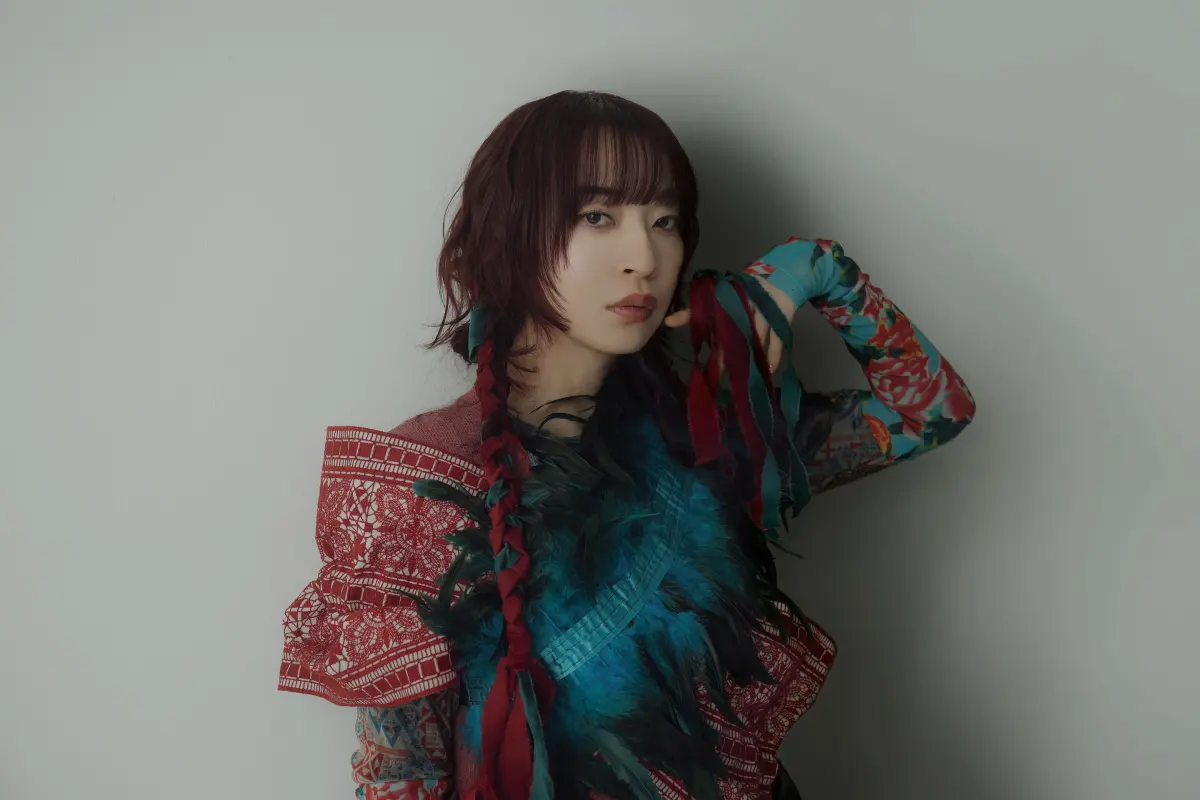 ▲樋口愛是《進擊的巨人》片尾曲〈悪魔の子〉的原唱者，她將於3月21日於台北國際會議中心舉辦演唱會。（圖／寬宏）