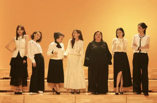 ▲《陽光女子合唱團》由林孝謙執導，率領陳意涵、翁倩玉、鍾欣凌等主演，目前全台票房已突破3億。（圖／壹壹喜喜提供）