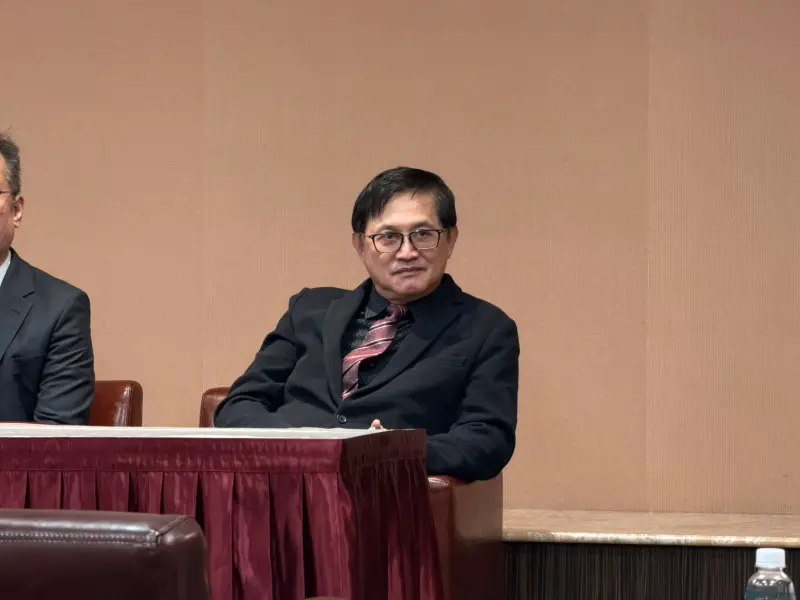 ▲AI是否引發缺電，董事長童子賢對此直言，他作為廠商，確實一直聽到半導體及系統業者和他反映。（圖╱記者林汪靜攝）