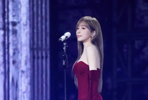 王心凌小巨蛋開唱！小禎帶男友甜蜜聽情歌　台下粉紅泡泡不輸台上
