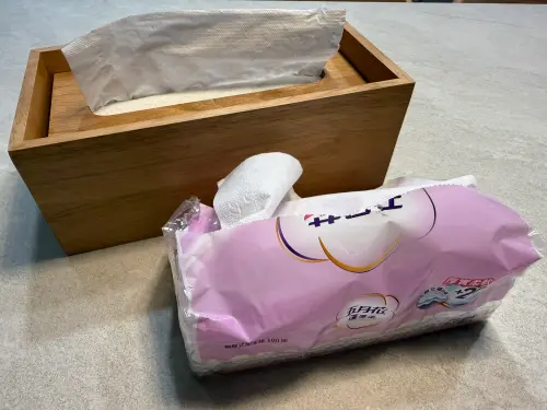▲不少台灣民眾赴日不習慣當地衛生紙，會在行李箱特別放入「抽取式衛生紙」帶到日本旅遊，因而引起討論。（圖／記者張家瑋攝）