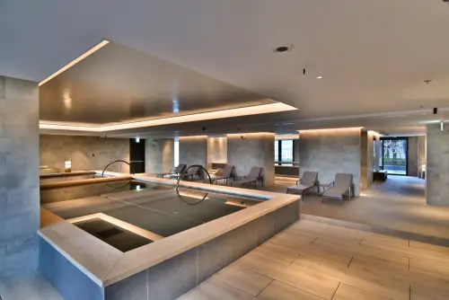 天冷泡湯去！八里福朋喜來登「早餐＋泡湯」每人700元　規則先看
