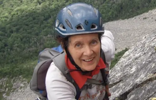 霍諾德眼裡的風景長怎樣？媽媽決定跟著爬！66歲成功攻頂酋長岩
