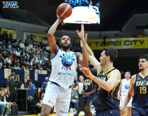 ▲海神方面則以新洋將奧迪傑首秀29分表現最佳，剛傷癒復出的陳懷安也有15分進帳。（圖／TPBL提供）