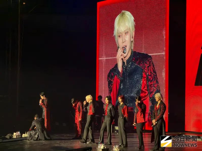 ▲ATEEZ今晚在林口開演唱會，送上《Ice On My Teeth》、《WORK》、《In your Fantasy》金曲之外，還時不時秀出精壯身材，引爆全場尖叫聲。（圖／讀者提供）