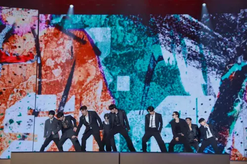 ▲SJ高雄演唱會飆唱多首經典歌，粉絲超滿足。（圖／讀者提供）