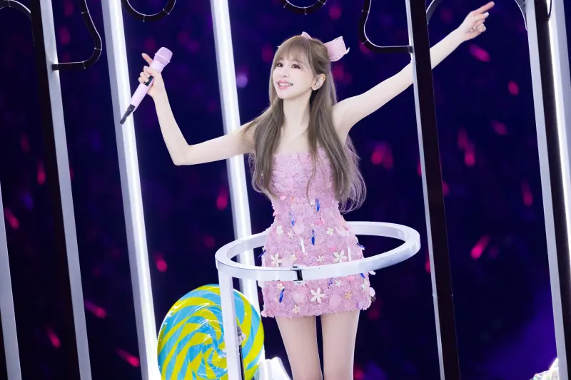 ▲王心凌（如圖）《SUGAR HIGH 2.0 世界巡迴演唱會》一連兩晚在台北小巨蛋盛大舉行，今（24）日晚間迎來最終場，舞者、粉絲哭成一團，王心凌也對觀眾深深鞠躬表達感謝。（圖／寬宏藝術X天晴娛樂提供）