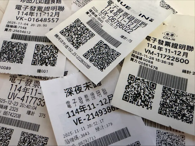 ▲一名韓國網友在Threads分享，自己使用台灣載具時意外發現發票中獎500元，貼文引發台灣網友羨慕熱議，「韓國人都中獎了，我已經一年都沒中獎了」、「我怎麼比韓國人運氣還差」。（圖／記者張嘉哲攝）