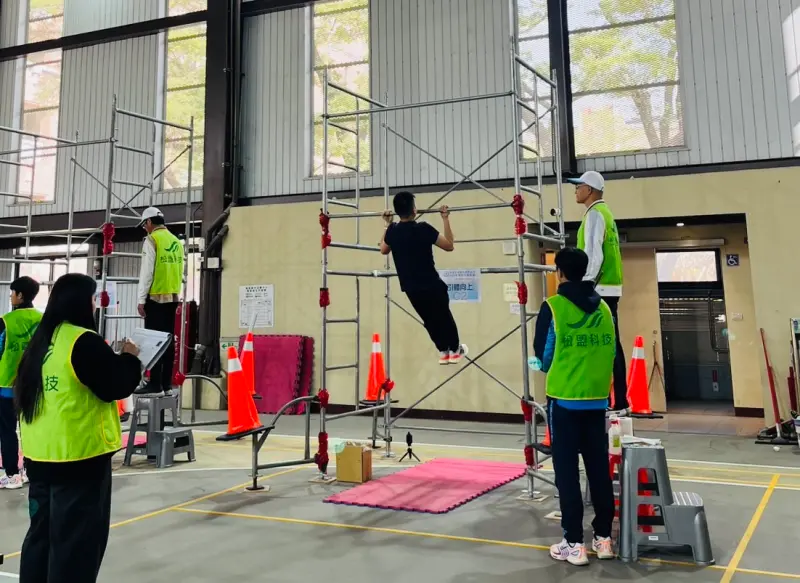 ▲中油僱用人員甄試第二試， 24日、25日起一連2天，分別於台北、高雄兩考區舉行，本次甄試共計7,615人報考，進入第二試人數共有1,727人，預計錄取768人。 （圖／中油提供）