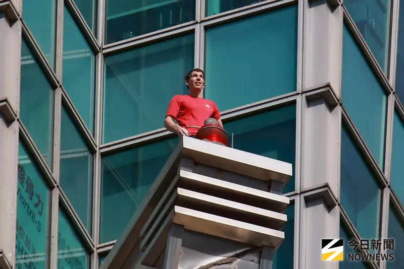 ▲霍諾德攀登台北101的酬勞遭爆高達1570萬台幣，對此，他日前霸氣回應，只要101同意，今日就算沒拿錢他也照樣會爬上去。（圖／記者葉政勳攝）