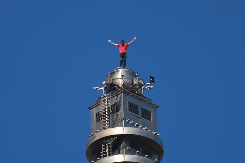 快訊/霍諾德成功登頂101了!僅花1小時31分超猛 寫下攀岩新歷史