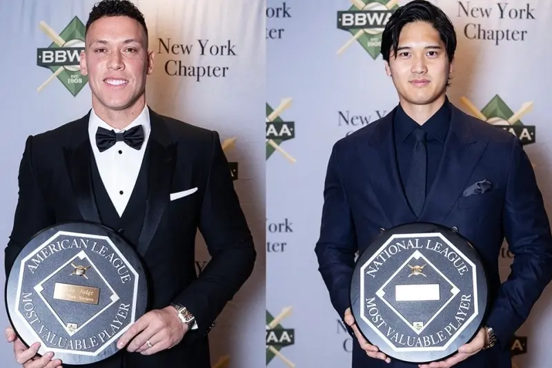 ▲大聯盟二刀流球星大谷翔平與洋基隊長賈吉（Aaron Judge）於今（25） 日盛裝出席在紐約舉行的第101屆全美棒球記者協會（BBWAA）年度晚宴。（圖／翻攝自MLB官方X）