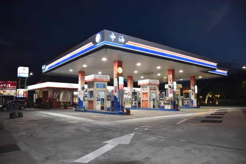 加油可以等等!中油:明起汽油調降1角、柴油價格不調整