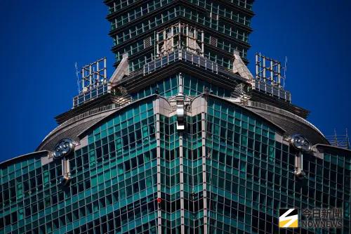 霍諾德登頂台北101 　蔡詩萍致謝這幾單位：台北市府真的很棒
