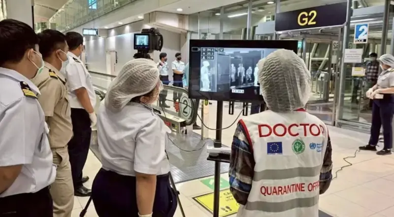 ▲泰國疾病控制局於25日宣布，已在曼谷素萬那普機場、廊曼機場以及普吉島國際機場全面加強入境健康監測，以防範立百病毒。（圖／翻攝自泰國疾管署）