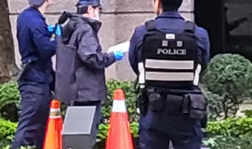 快訊／桃園藝文特區墜樓案！紅衣婦大樓墜落慘死　家人睡醒接死訊
