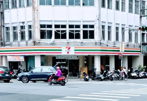 ▲位於宜蘭縣宜蘭市的7-11「宜莊門市」發票開出100萬大獎，該民眾只消費1元就中獎，非常幸運。（圖/Google評價）