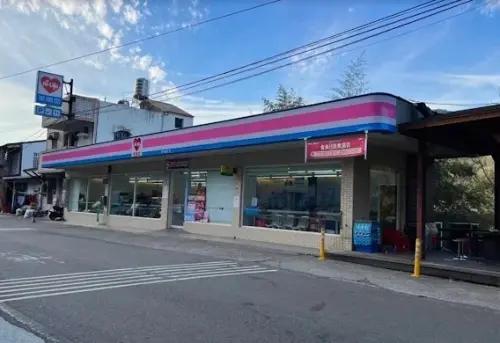 ▲有幸運兒到苗栗縣泰安鄉的萊爾富「泰安錦水村店」消費110元，結果中頭獎20萬元。（圖/Google評價）