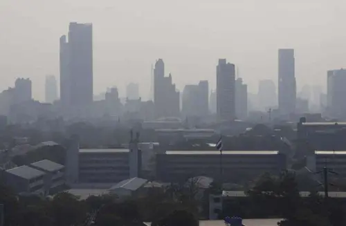 鎖定城外的火！曼谷霾害反覆超標　農業焚燒煙霾南下灌城
