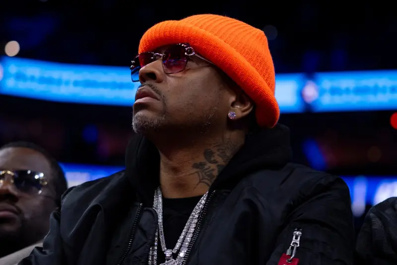 ▲傳奇球星「戰神」艾佛森（Allen Iverson）近日受邀前往澳洲參加籃球盛事「HoopsFest」，原本令當地粉絲引頸期盼的巨星行，最終卻演變成一場令球迷與球員極度失望的公關災難。（圖／美聯社／達志影像）