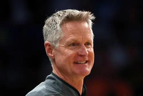 NBA／勇士會續約科爾？球評：若沒簽下詹姆斯將是他的最後一季