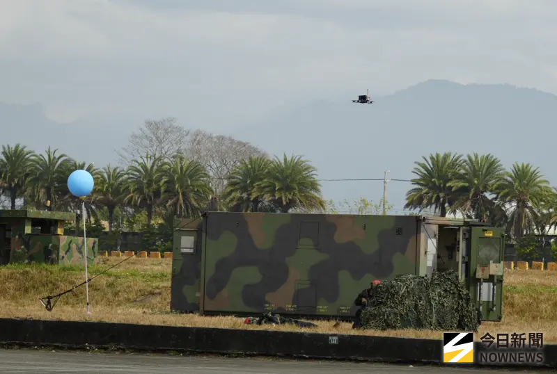    ▲115年春節加強戰備操演，無人機深入敵軍陣地模擬發動攻擊。（圖／記者呂炯昌攝）  