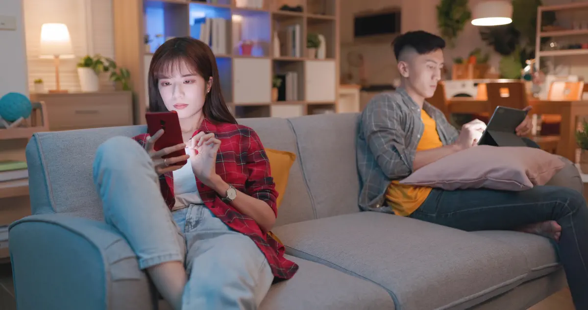 ▲坐擁6.1萬粉絲的臉書男作家出軌人妻，遭判賠人夫20萬元，全案可上訴。（示意圖／123RF）