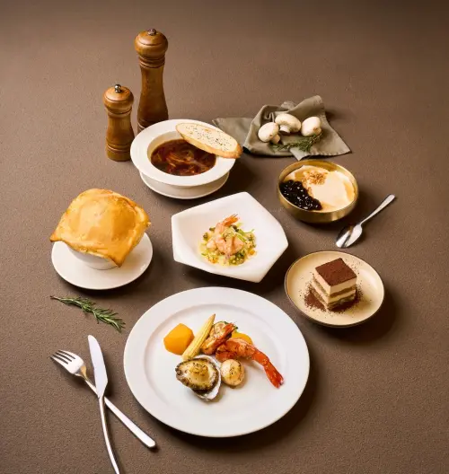 ▲點排餐可加碼套餐升級與加購餐點。（圖／TOK牛排屋tokeatstreats.com）