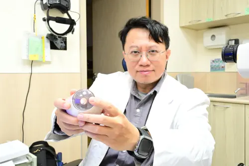 高二生瘋短影音近視飆800　醫警結構損害
