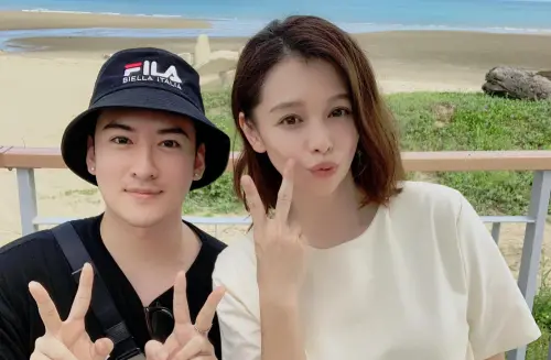 ▲沈建宏（左）與徐若瑄（右）是遠親，論輩份應該要叫徐若瑄阿姨。（圖／沈建宏臉書）