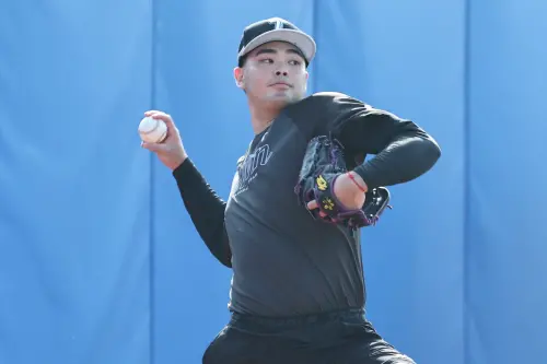 ▲旅美投手陳柏毓日前正式加入中華隊集訓，預計春訓前返美，他表示，近期積極與球團溝通，最終獲得放行參與集訓。（圖／中職提供）