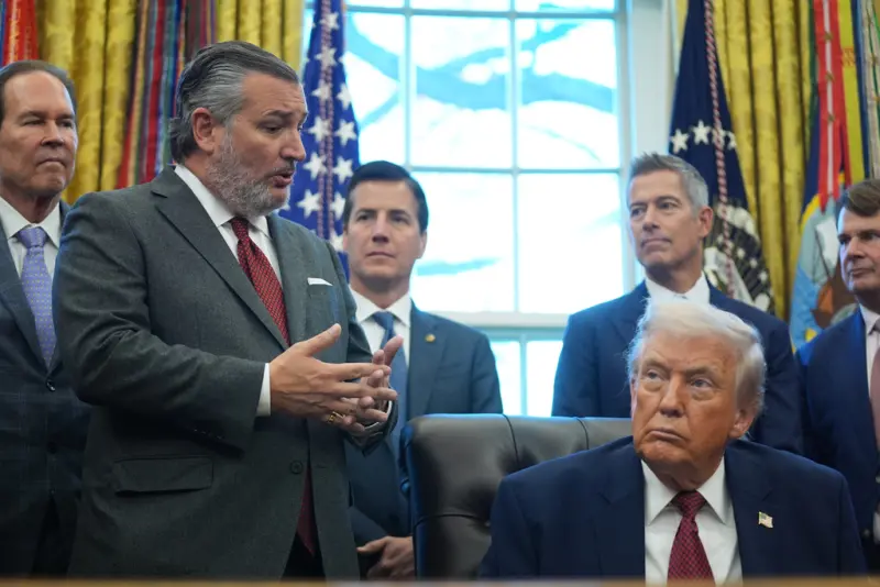 ▲共和黨參議員克魯茲（Ted Cruz，左）與美國總統川普（Donald Trump，右）。（圖／美聯社／達志影像）