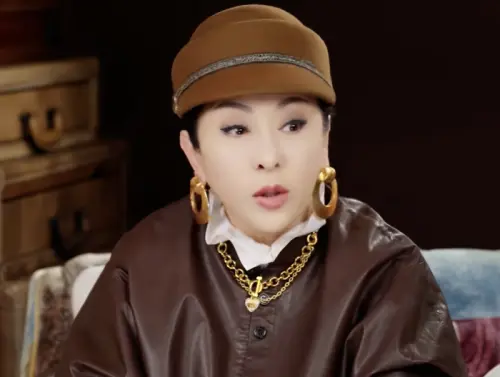 ▲向太（如圖）對於1990年代劉德華瘋狂粉絲的恐怖行為，至今還印象深刻。（圖／摘自 向太陳嵐 抖音）