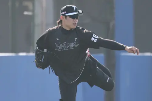 ▲陳冠宇加入中華隊集訓，自嘲熱機慢像是「Windows 95」，不過他也說，既然加入集訓，目標就是搶進30人名單。（圖／中職提供）