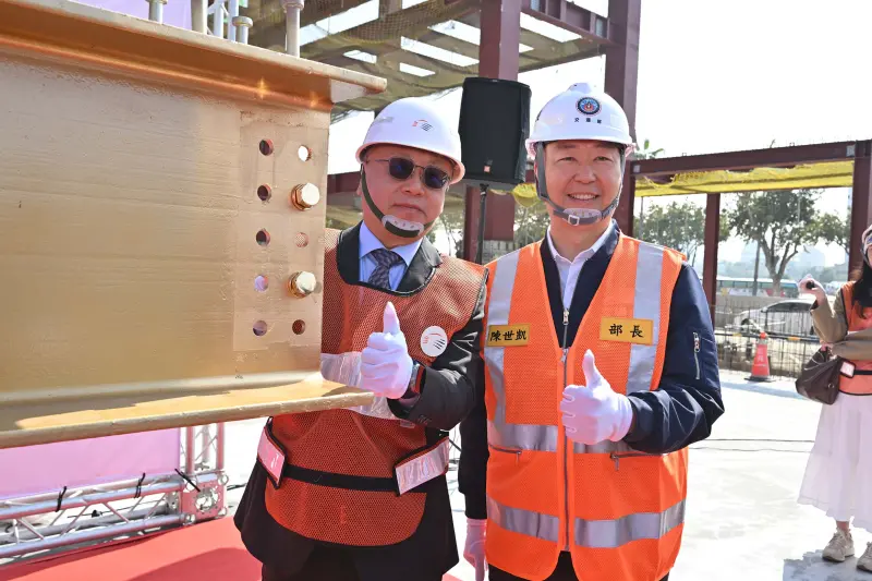 ▲交通部陳世凱部長（右）、台灣高鐵公司董事長史哲（左）。（圖／台灣高鐵公司提供）