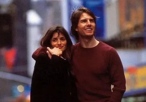 ▲湯姆克魯斯（右）與潘妮洛普克魯茲（左）曾經合演《香草天空》，被傳假戲真做交往了一陣子。（圖／摘自IMDb）