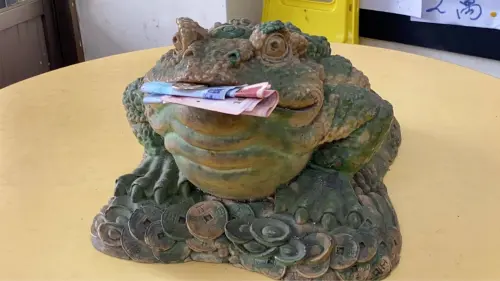 年輕老闆邀員工一起玩！買下2本2000元刮刮樂　先中10萬再中100萬
